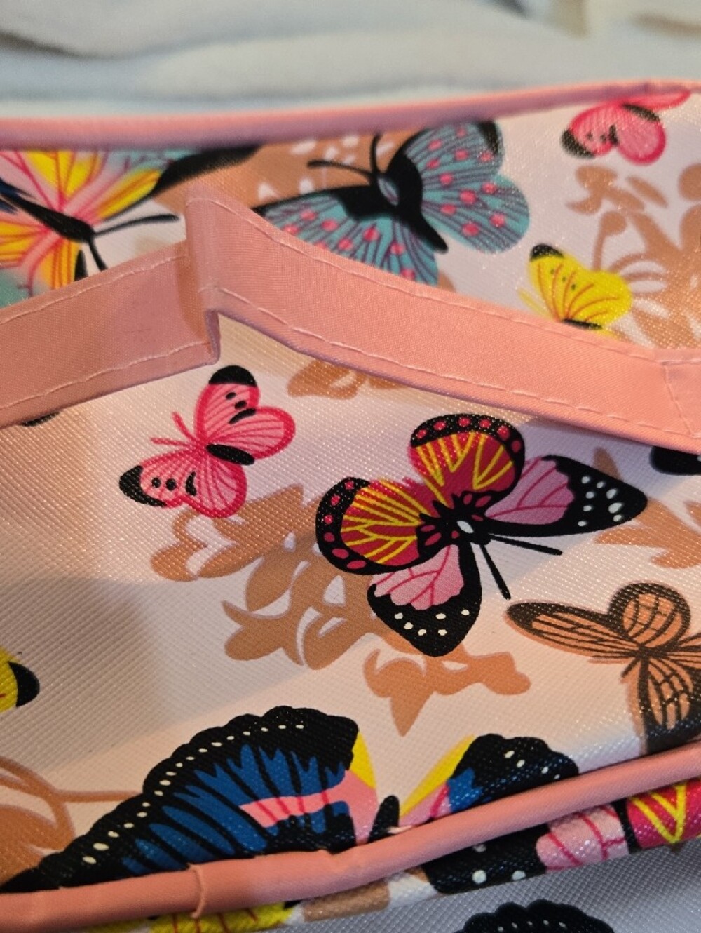 Women's Large Cosmetic Travel Case - Picture 3 of 5